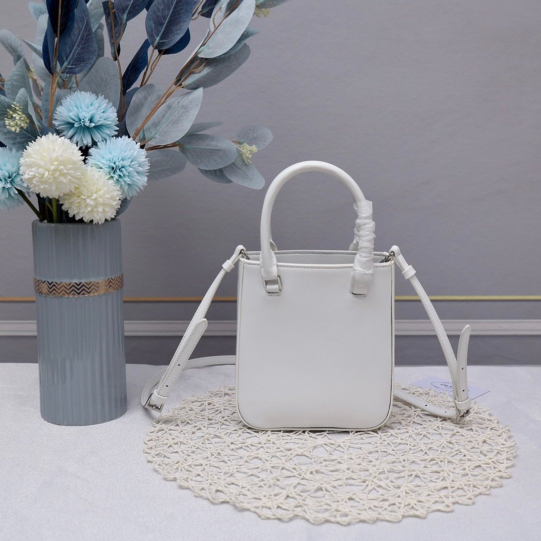 Prada Top Handle Bag 0836