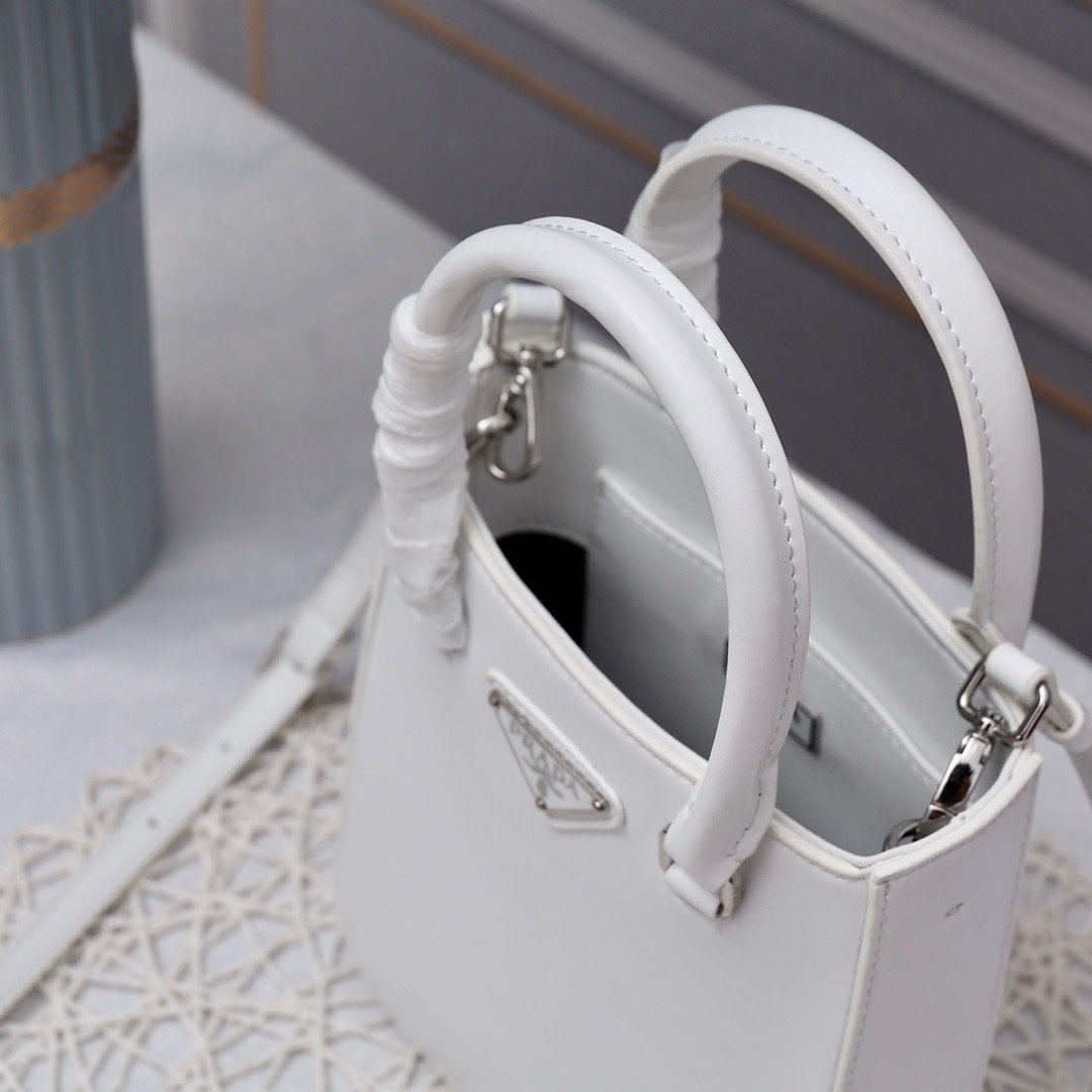 Prada Top Handle Bag 0836