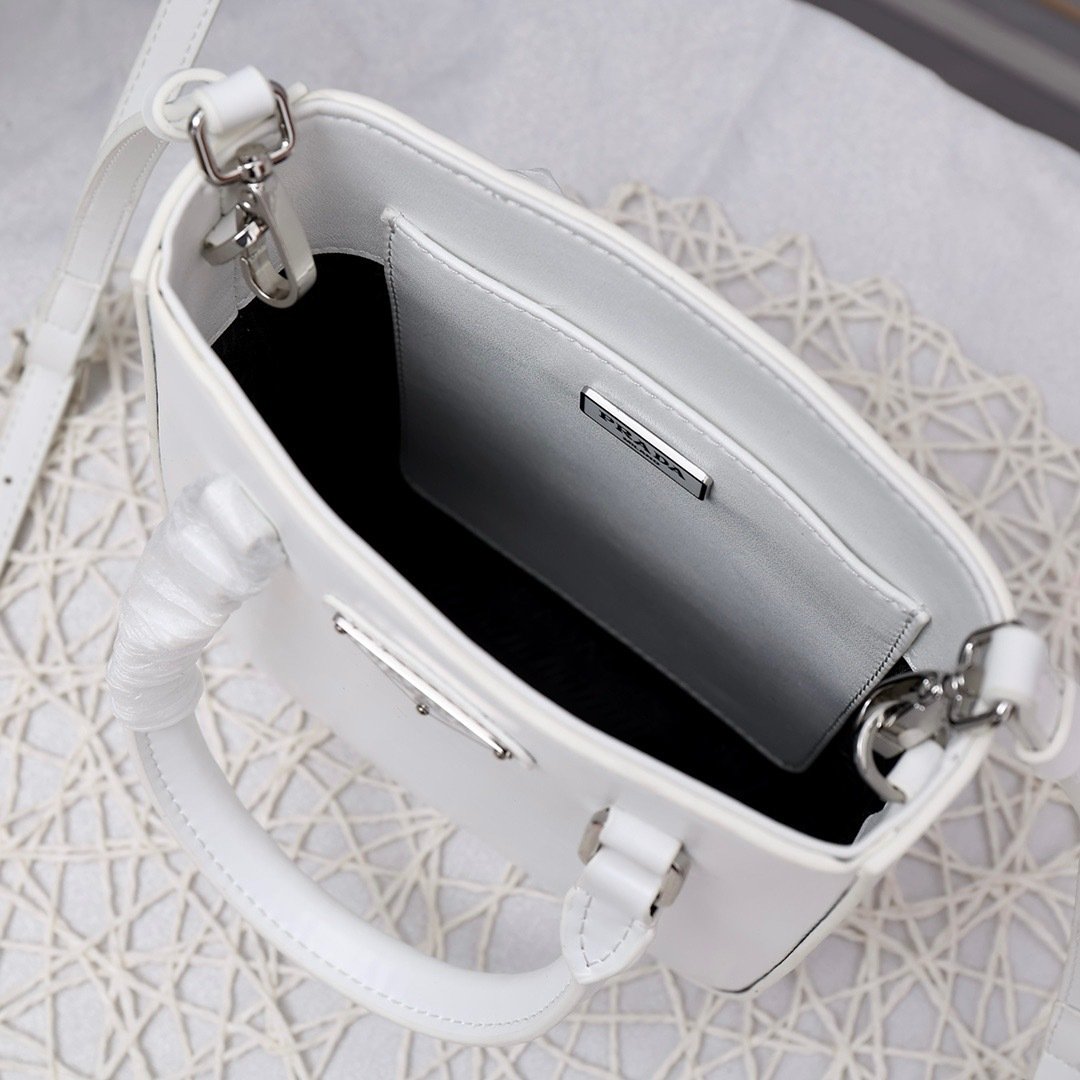 Prada Top Handle Bag 0836