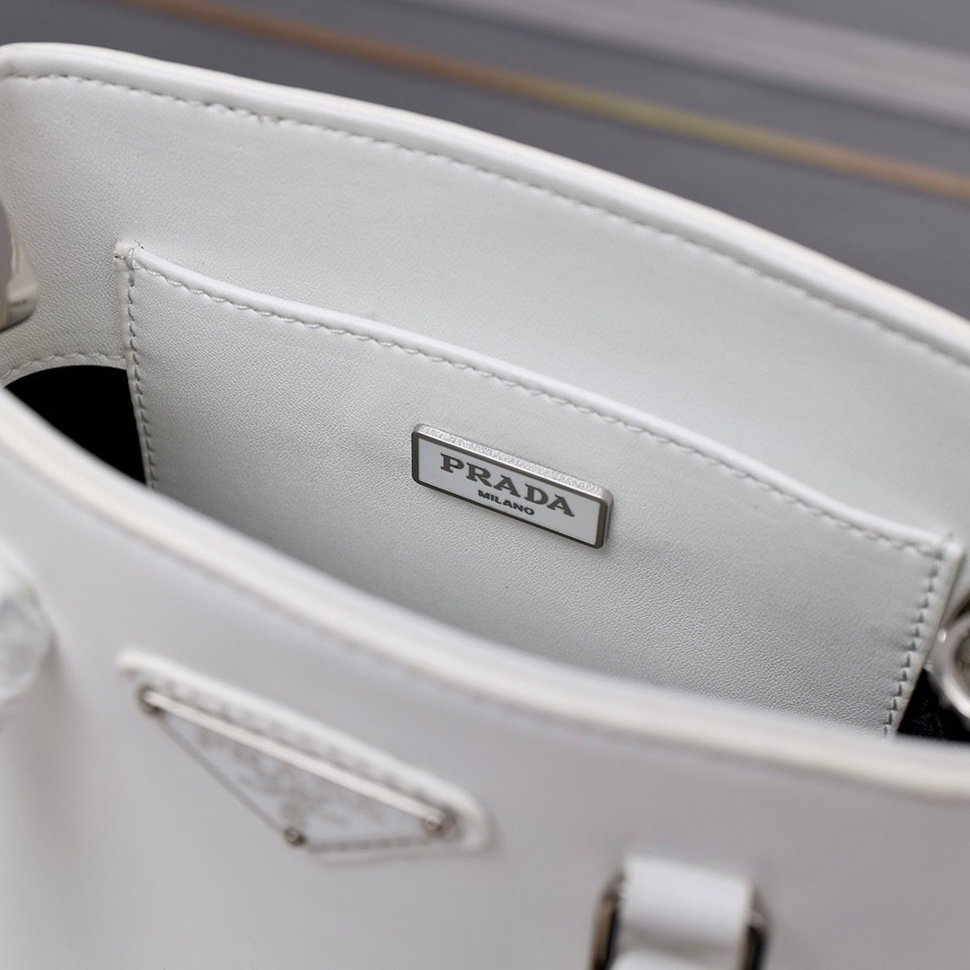 Prada Top Handle Bag 0836
