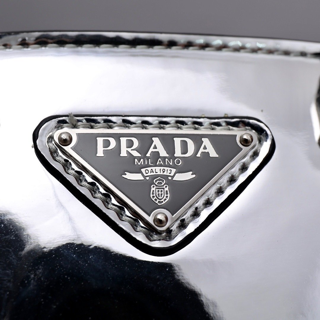 Prada Top Handle Bag 0836