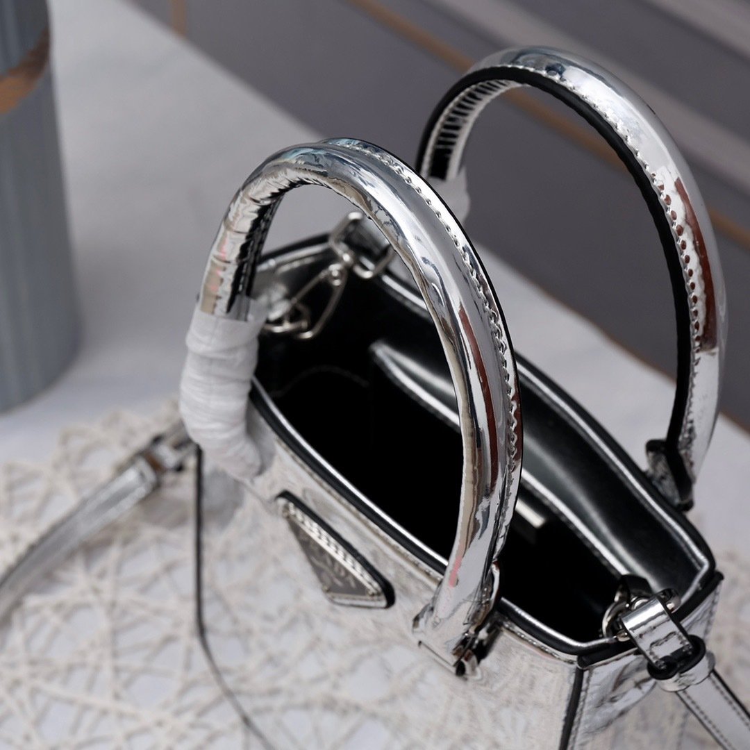 Prada Top Handle Bag 0836