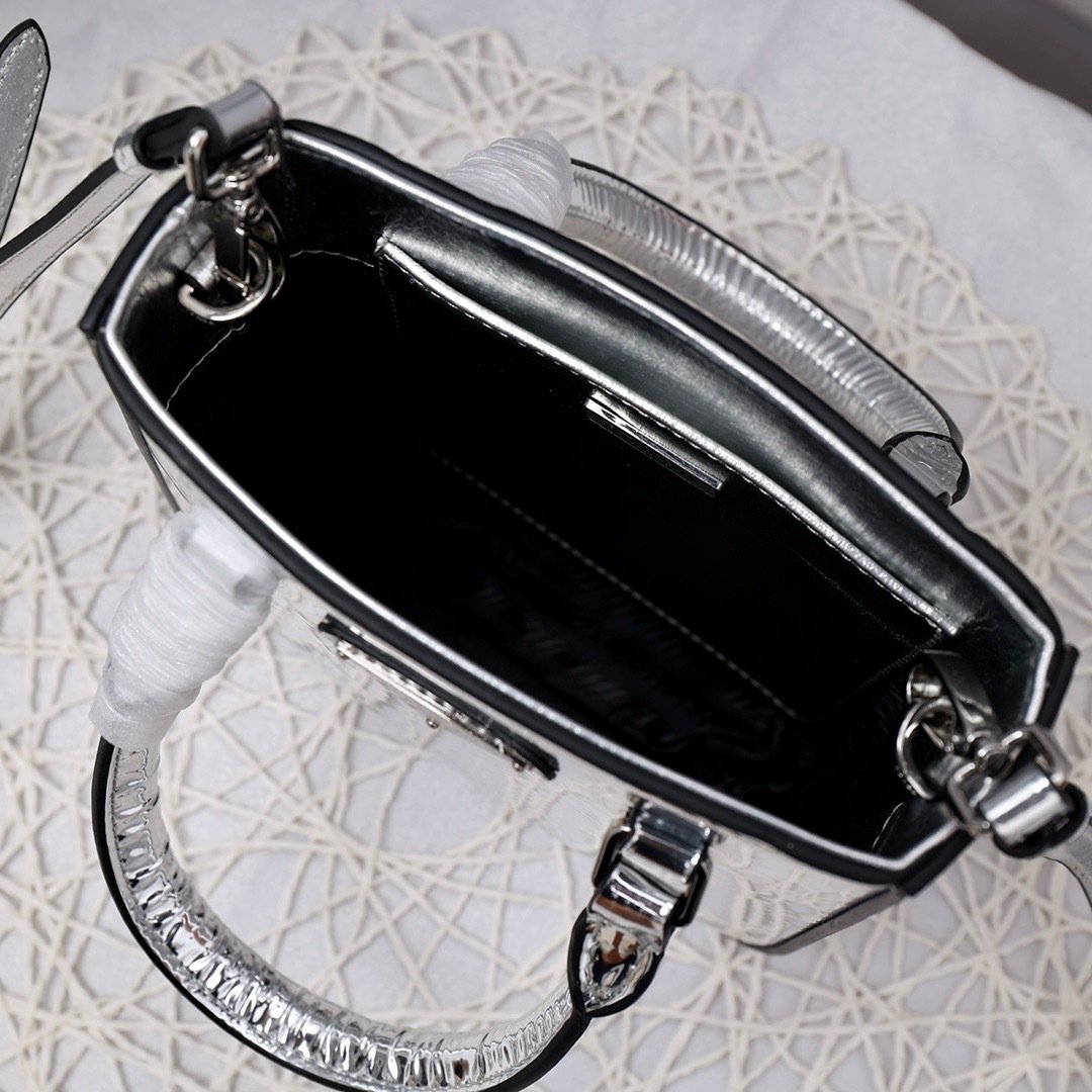 Prada Top Handle Bag 0836