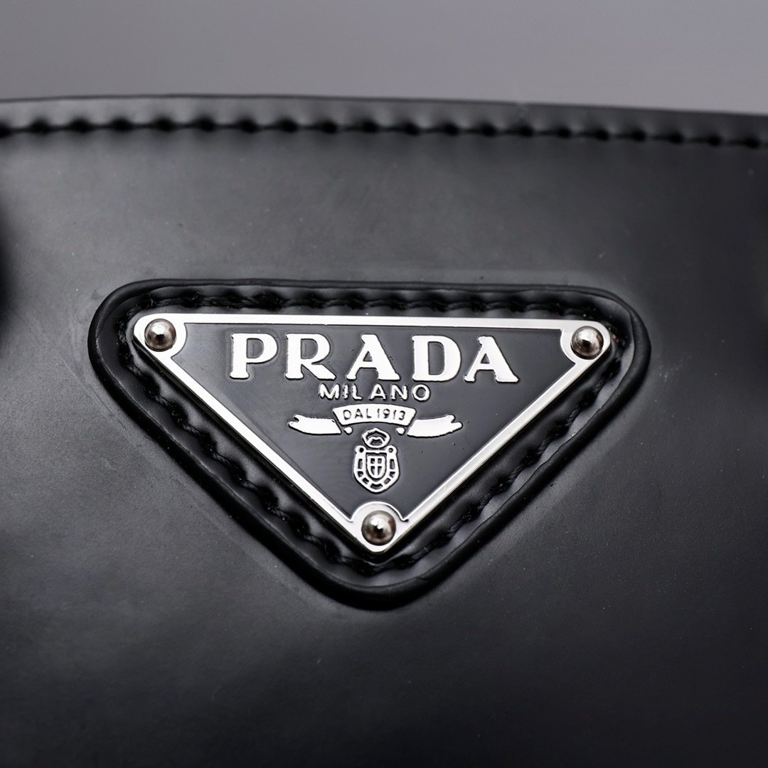 Prada Top Handle Bag 0836