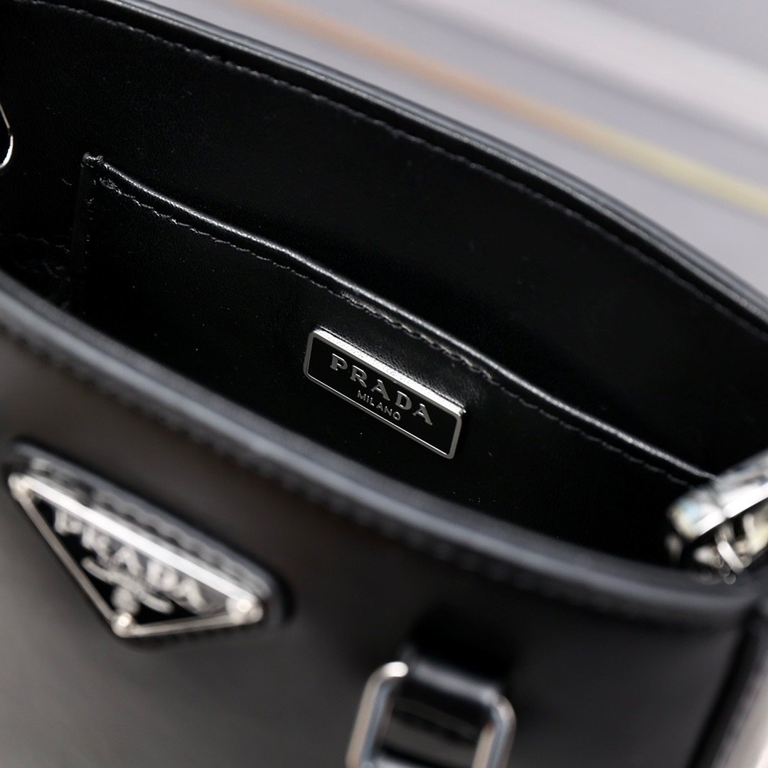 Prada Top Handle Bag 0836