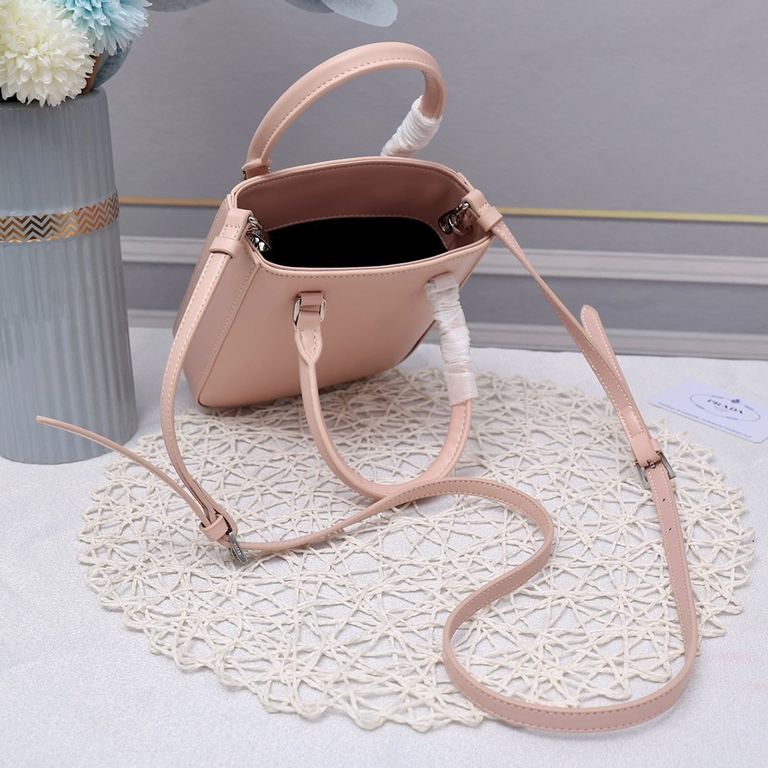 Prada Top Handle Bag 0836