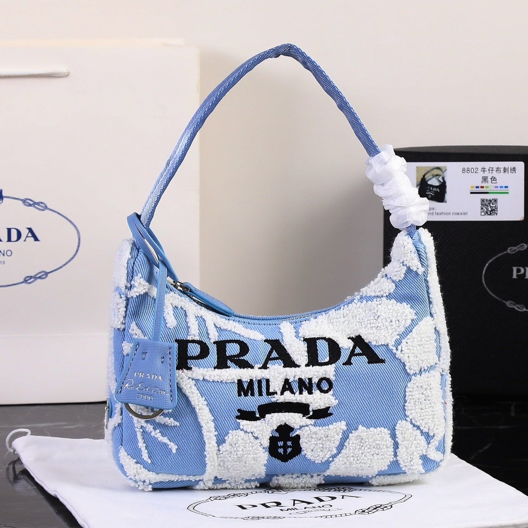 Prada Re-Edition Top Handle Bag 001280