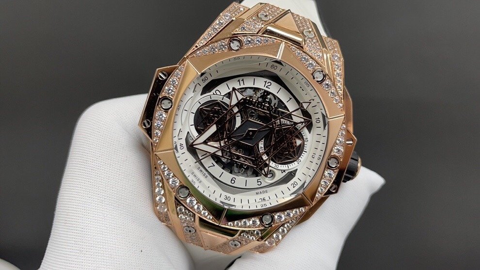 Hublot Todays Recommendation OF Hublots Secondgeneration Tattoo Quickrelease Belt