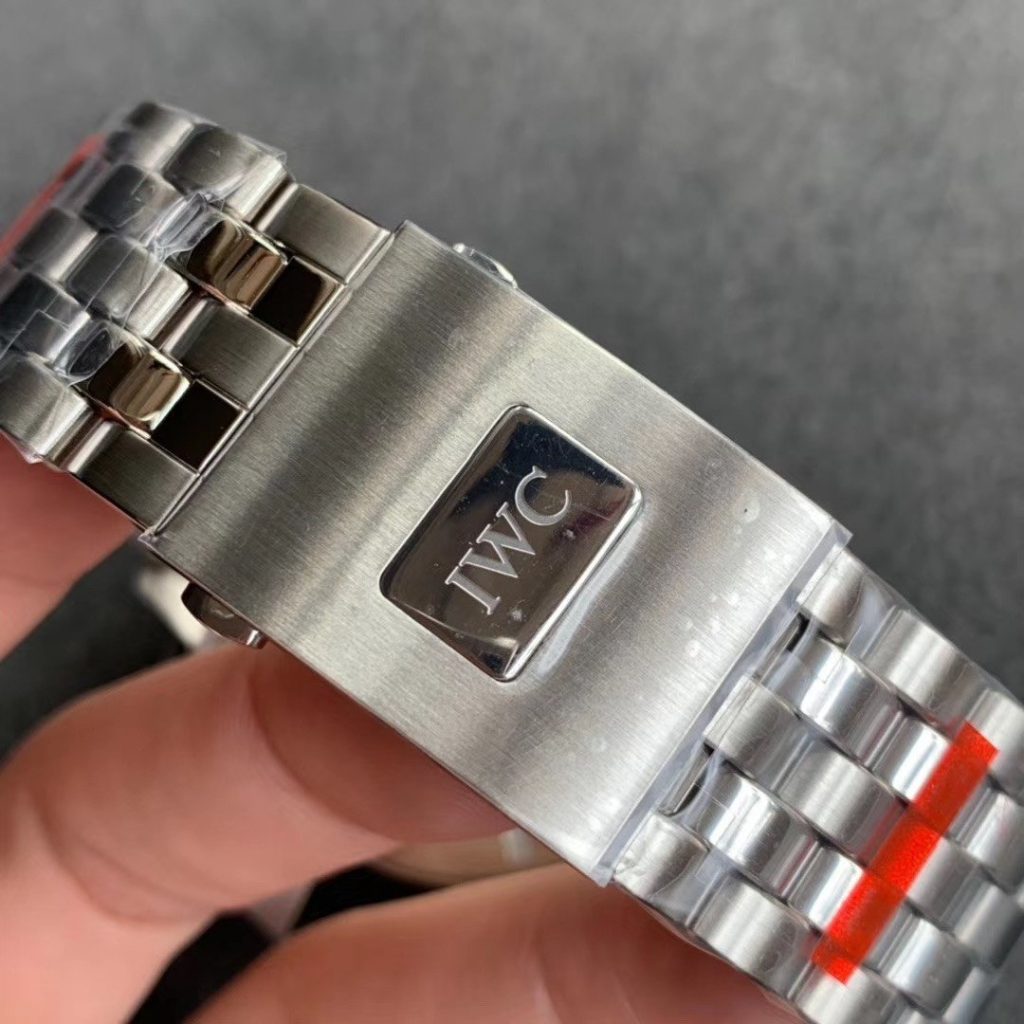 IWC V7 Upgrades IWC Pilot Mark 18 V2 Peoplefrien