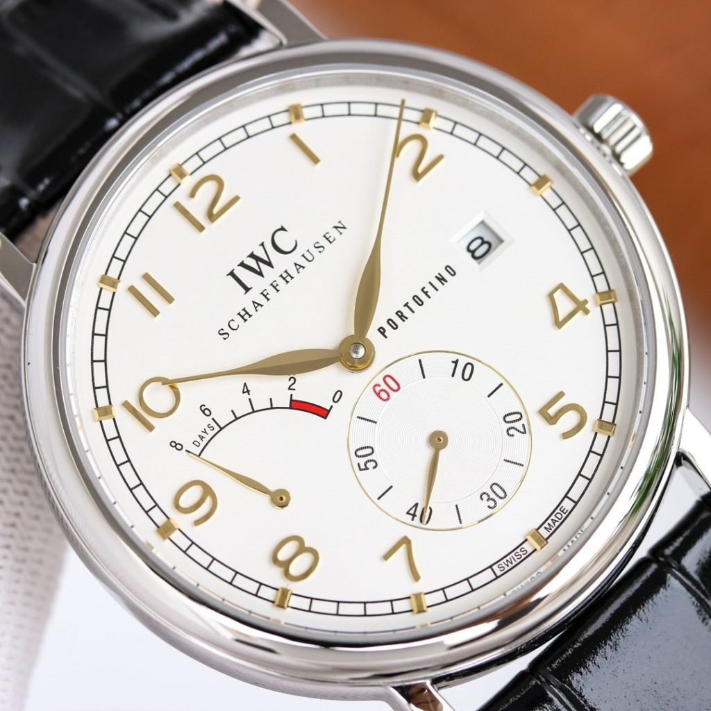 IWC White 1 THE Peak Appearance OF THE Gold