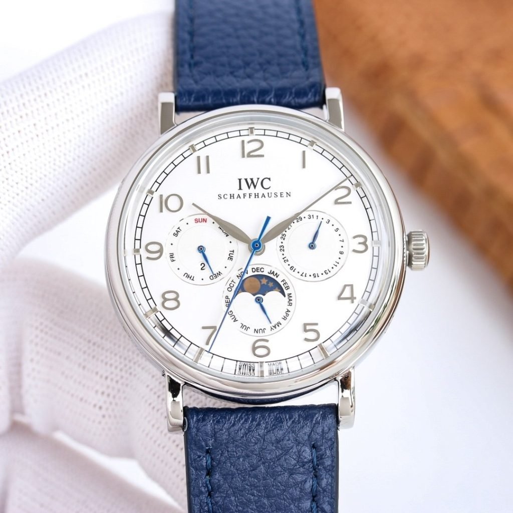 IWC White S THE Pinnacle OF Gold 50 Appearance