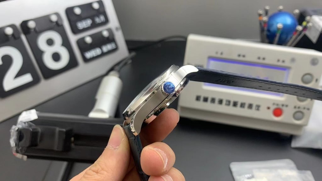 IWC ZF Universal Portuguese VII V5 IS Available IN
