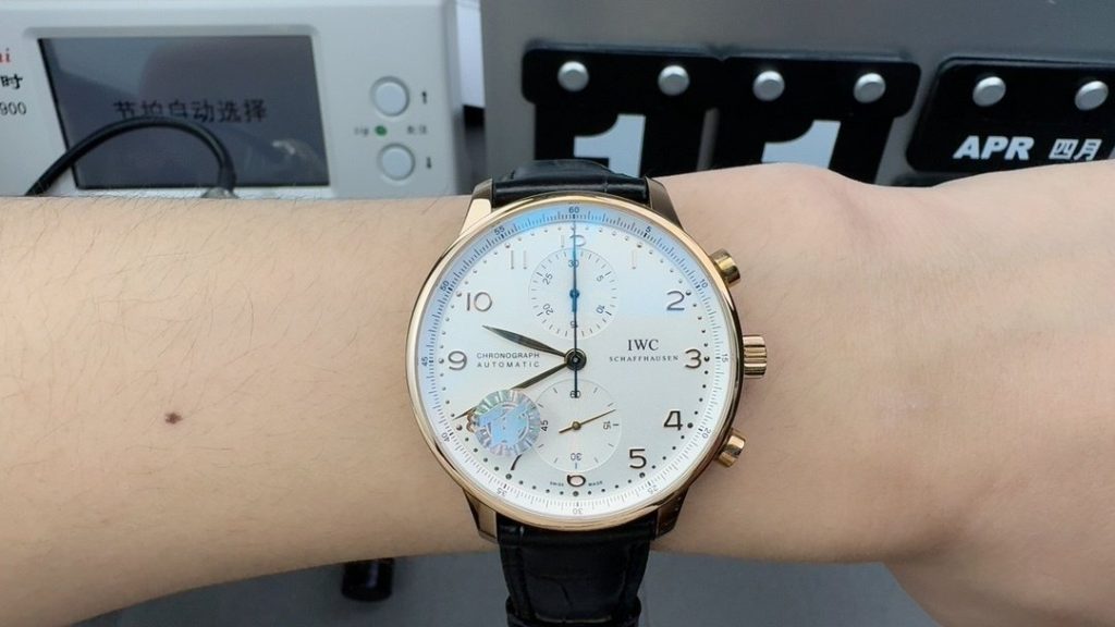 IWC AZ Rose Hull