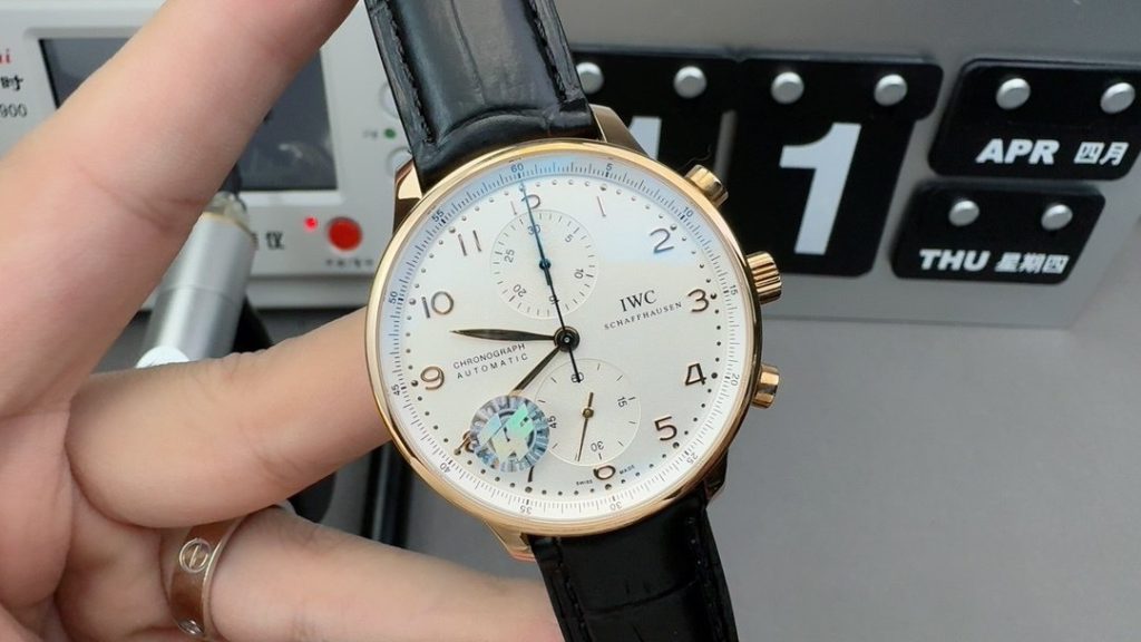IWC AZ Rose Hull