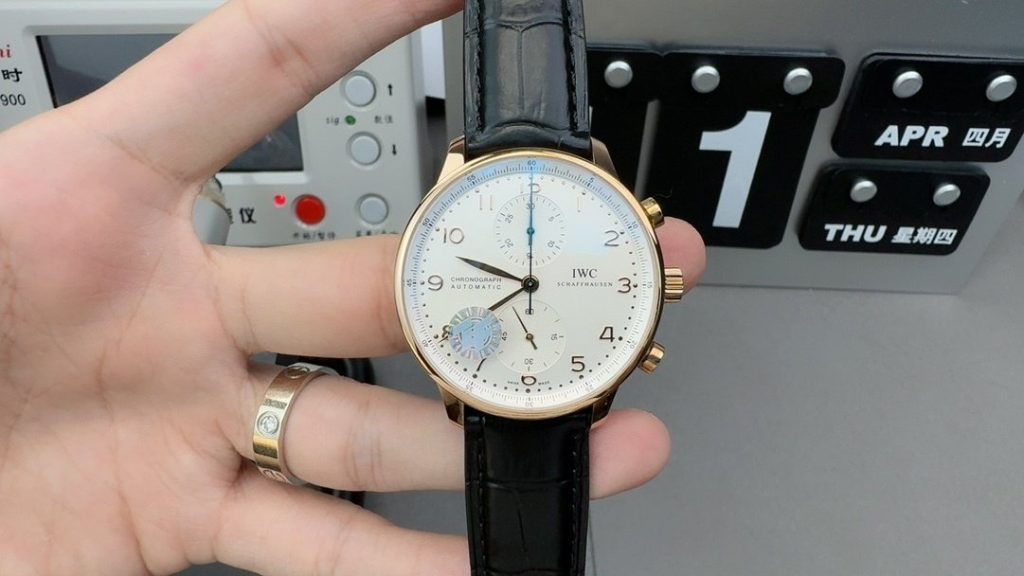 IWC AZ Rose Hull