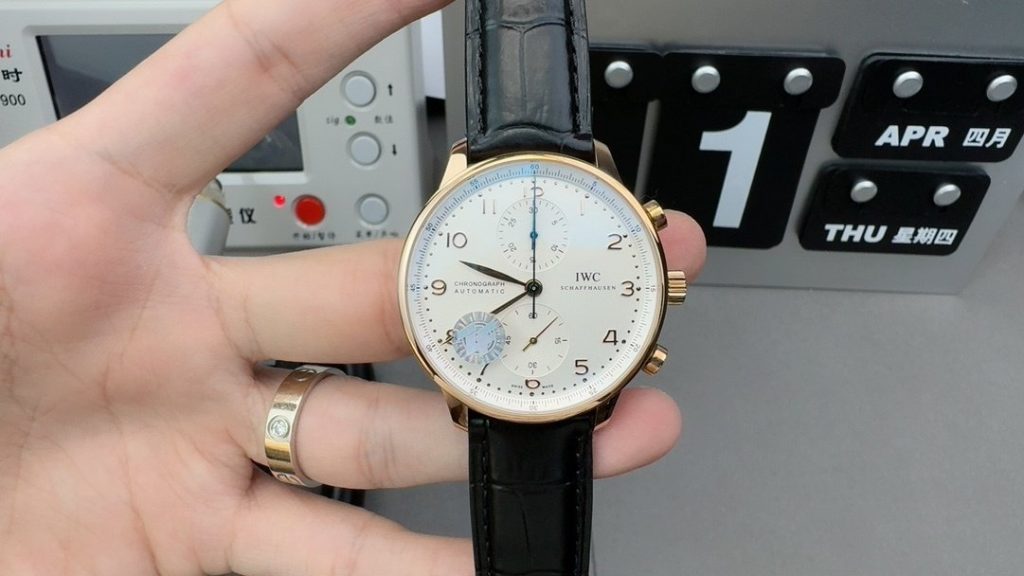 IWC AZ Rose Hull