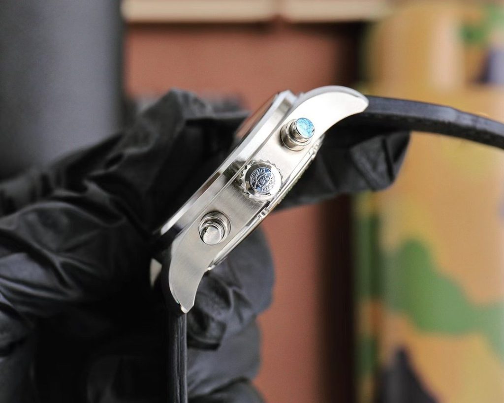 IWC THE OF V9 Breaks Through THE Watch Industry