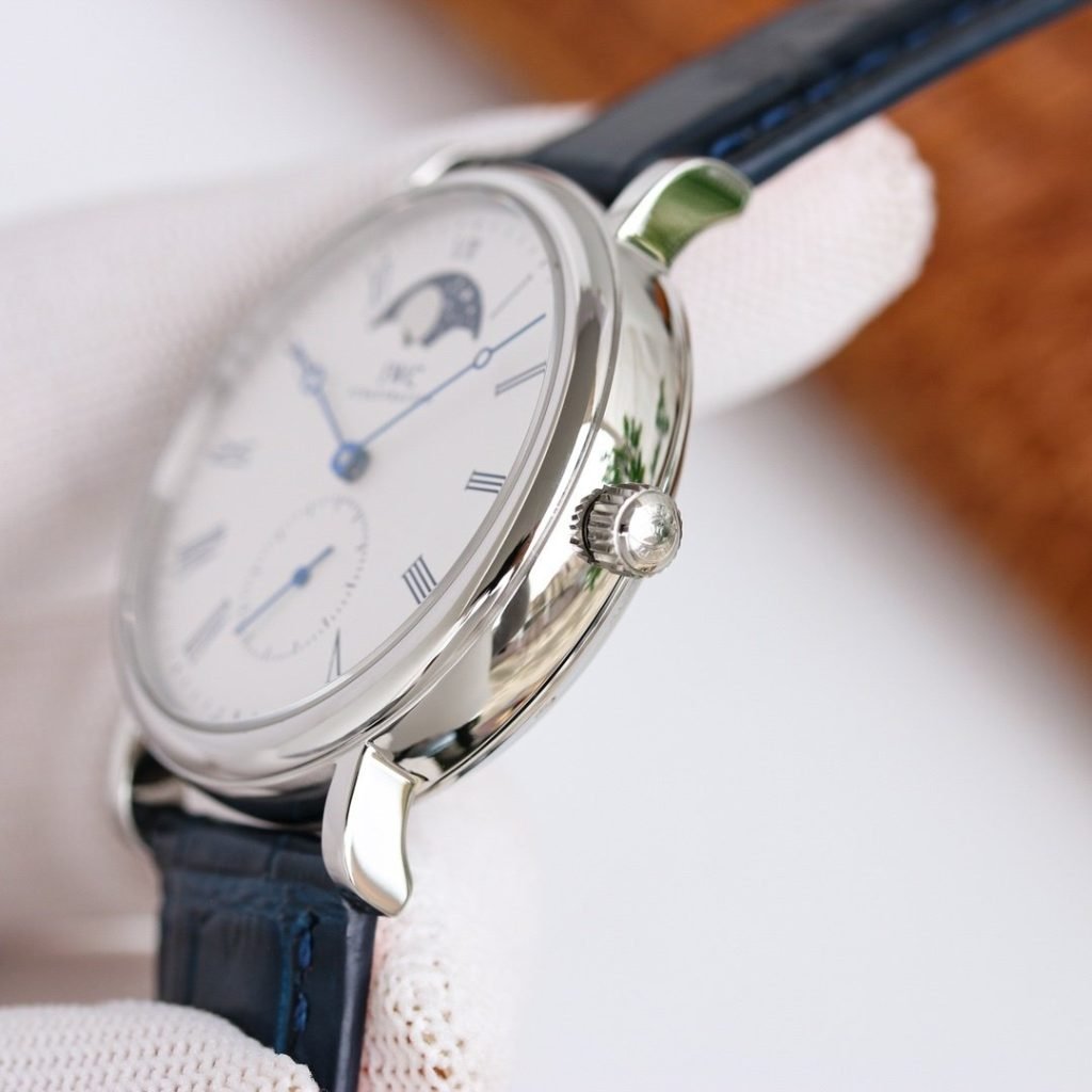 IWC THE Most Dazzling Star Under IWC THE Kinetic