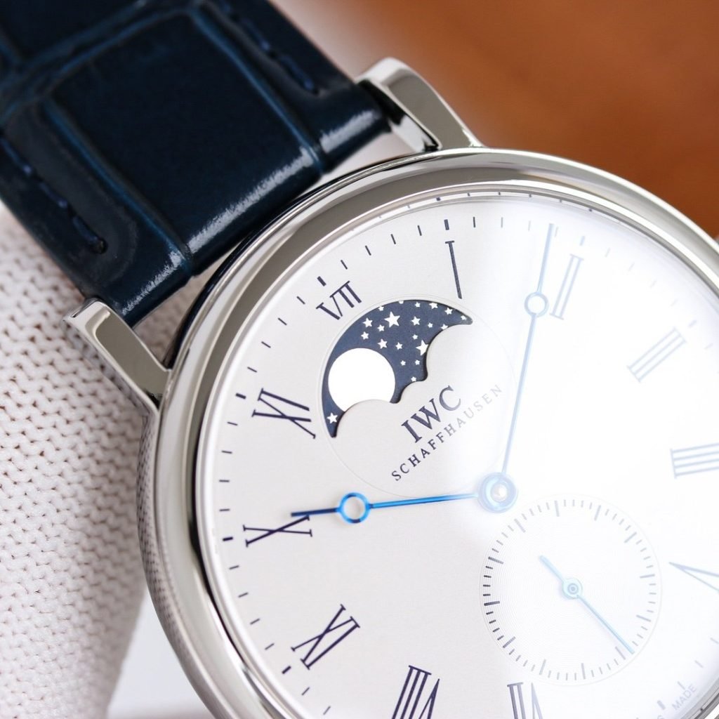 IWC THE Most Dazzling Star Under IWC THE Kinetic