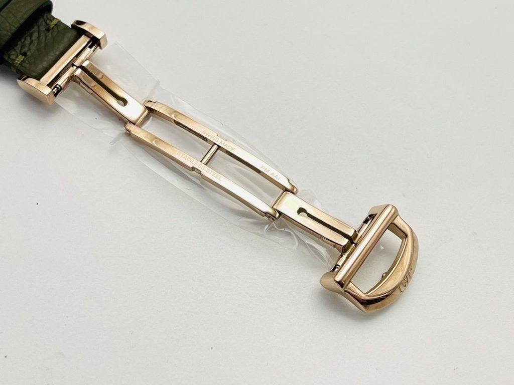 IWC IWS FACTORY2023 Wall Crack Recommendation ONE OF THE