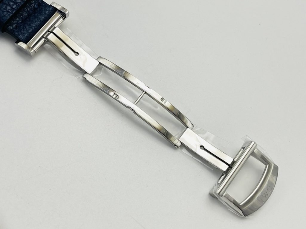 IWC THE Pinnacle OF Appearance IS THE Most Dazzling