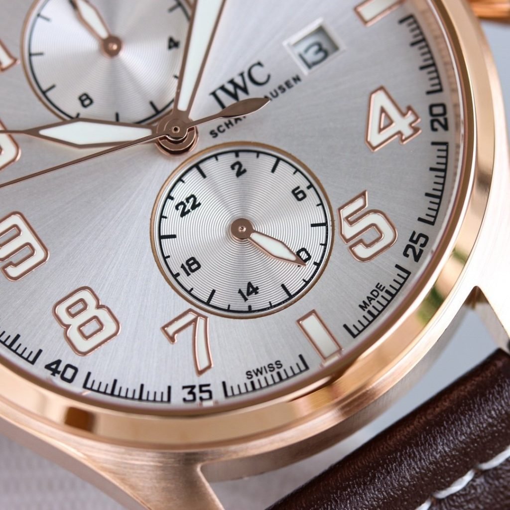 IWC THE Most Dazzling Star Under IWC THE Peak