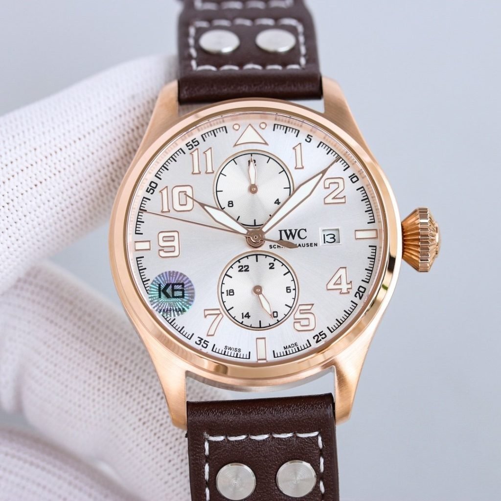 IWC THE Most Dazzling Star Under IWC THE Peak