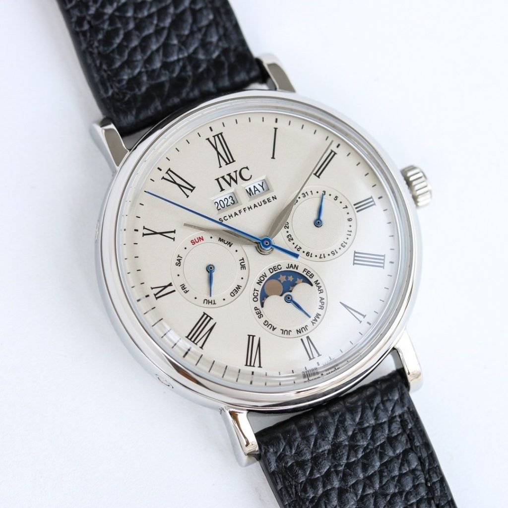 IWC ITS Most Dazzling Star IN AN Instant OF