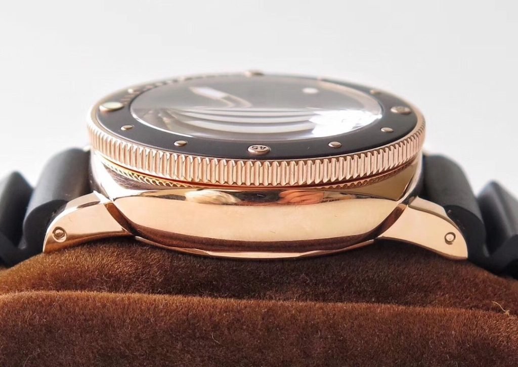 Panerai THE Toplevel Panerai PAM684 Smallcaliber Rose Gold THE