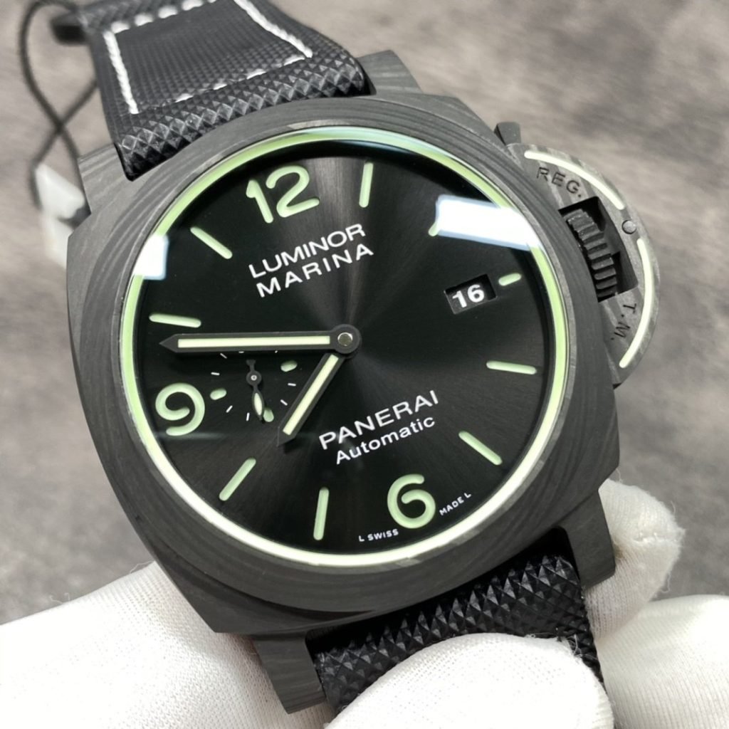Panerai THE Panerai PAM1118 Mechanical Mens Watch THE Carbon