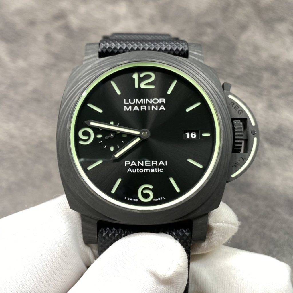 Panerai THE Panerai PAM1118 Mechanical Mens Watch THE Carbon