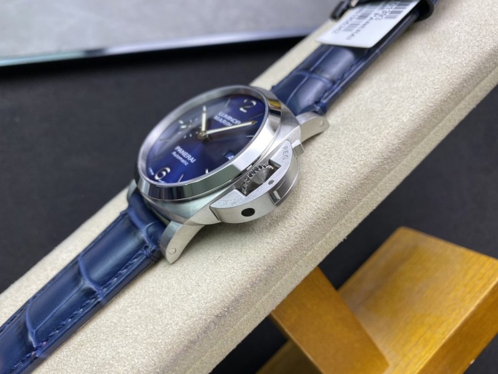 Panerai THE Order IS Panerai Luminor Marina PAM1393 Size