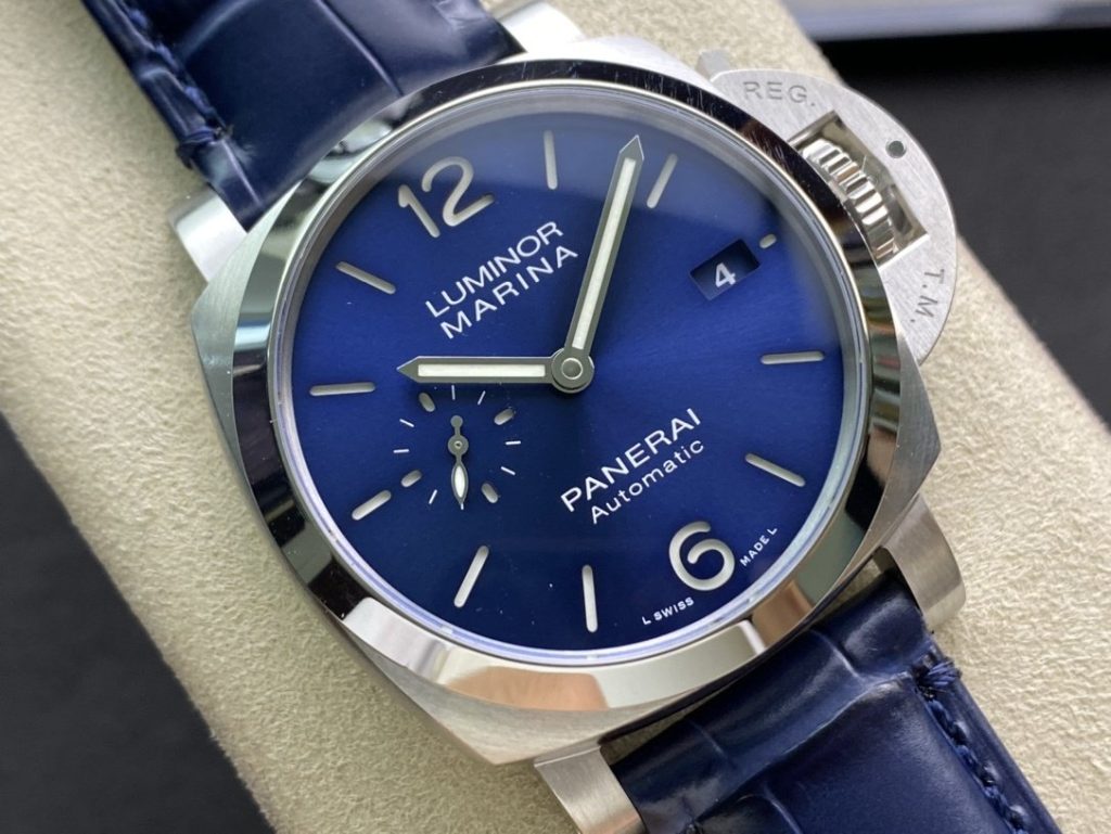 Panerai THE Order IS Panerai Luminor Marina PAM1393 Size