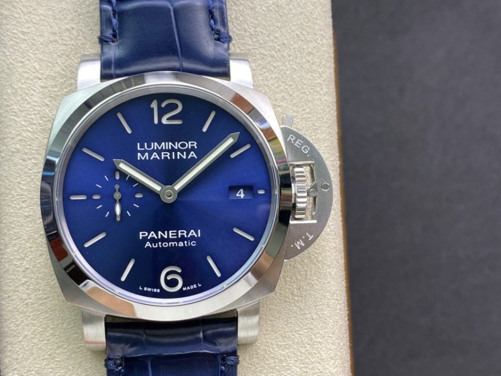 Panerai THE Order IS Panerai Luminor Marina PAM1393 Size