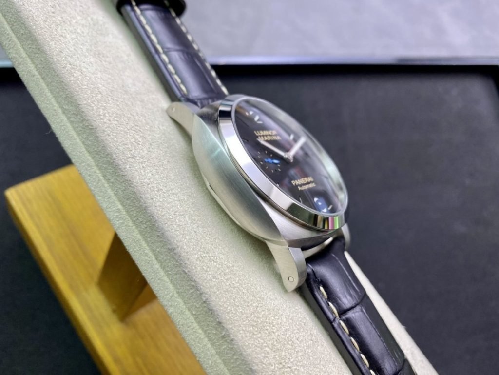 Panerai PAM1312 Size 44MM Equipped