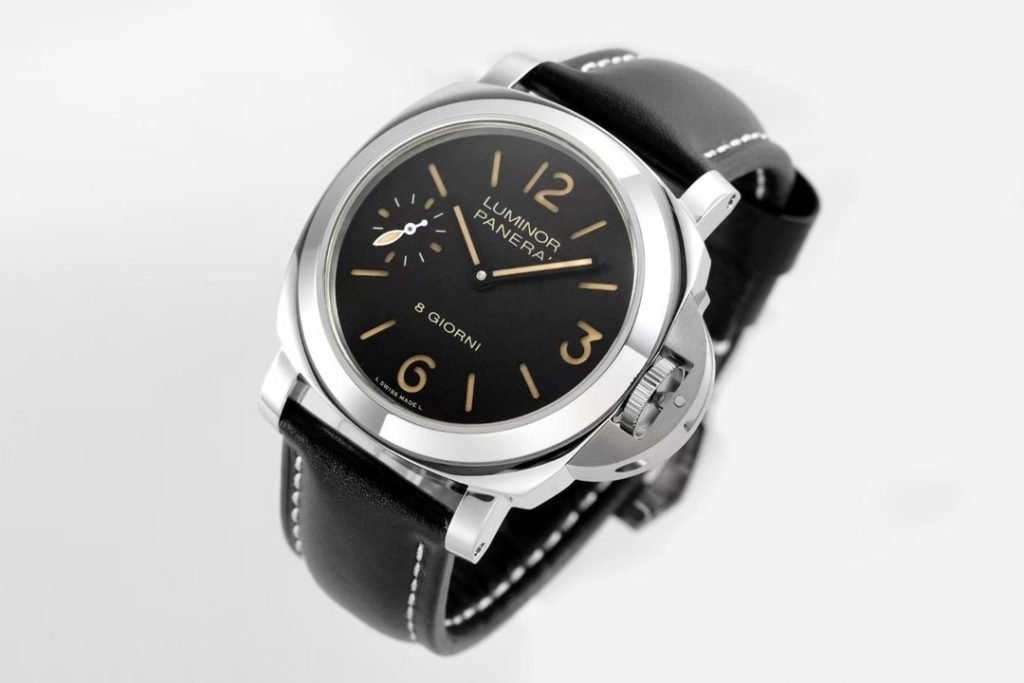 Panerai THE Luminor Panerai Watch PAM915 IS Equipped