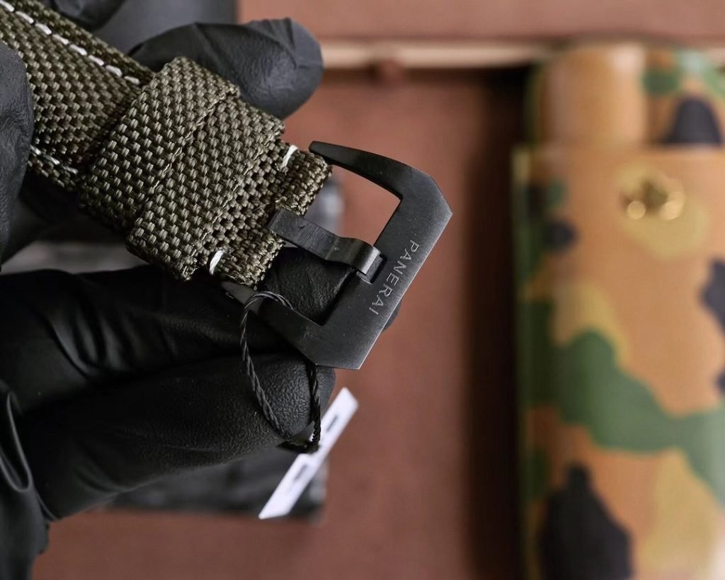 Panerai Panerai Arccoated Glass 44MM16MM Camouflage Glue Strap