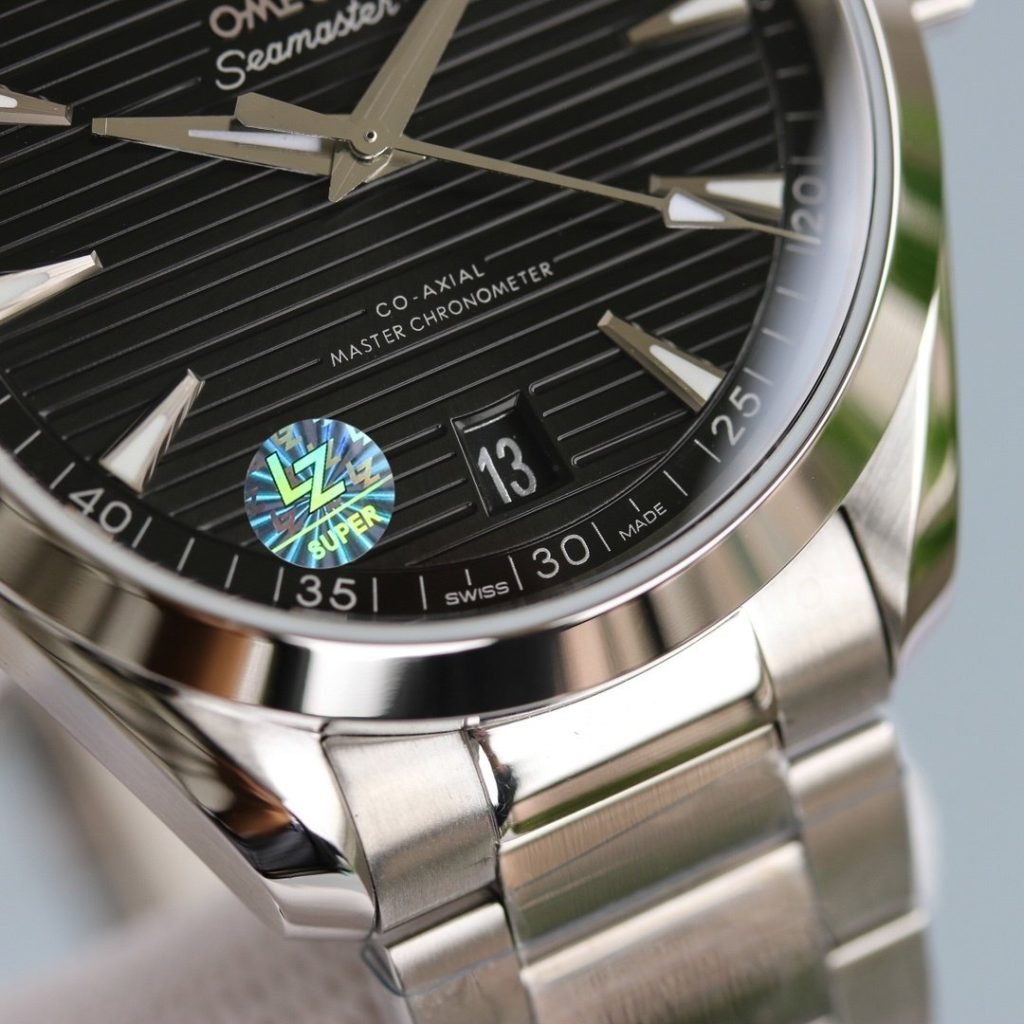 OMEGA Hippocampus 150M Aqua Terra Observatory 41MM 1 Market