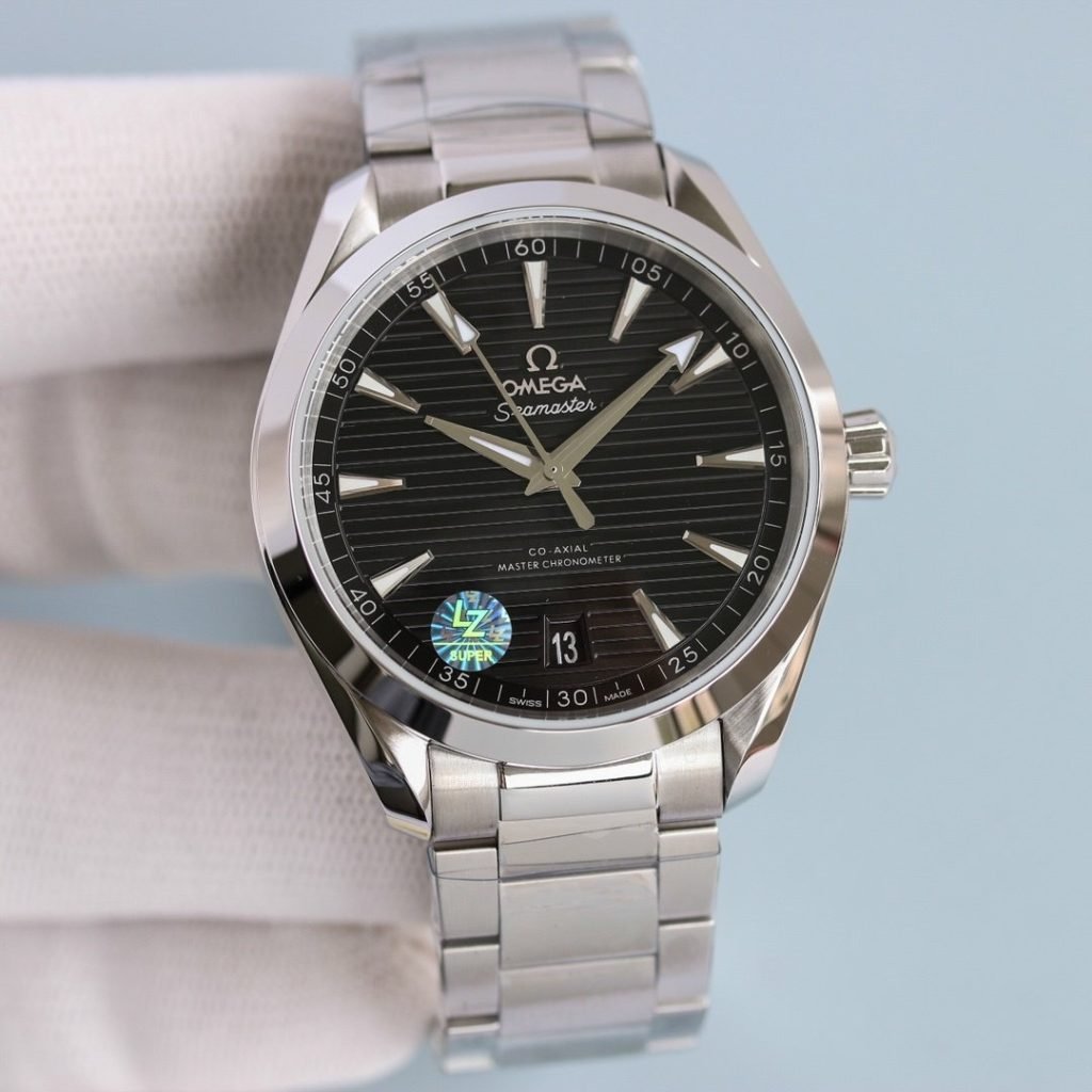 OMEGA Hippocampus 150M Aqua Terra Observatory 41MM 1 Market