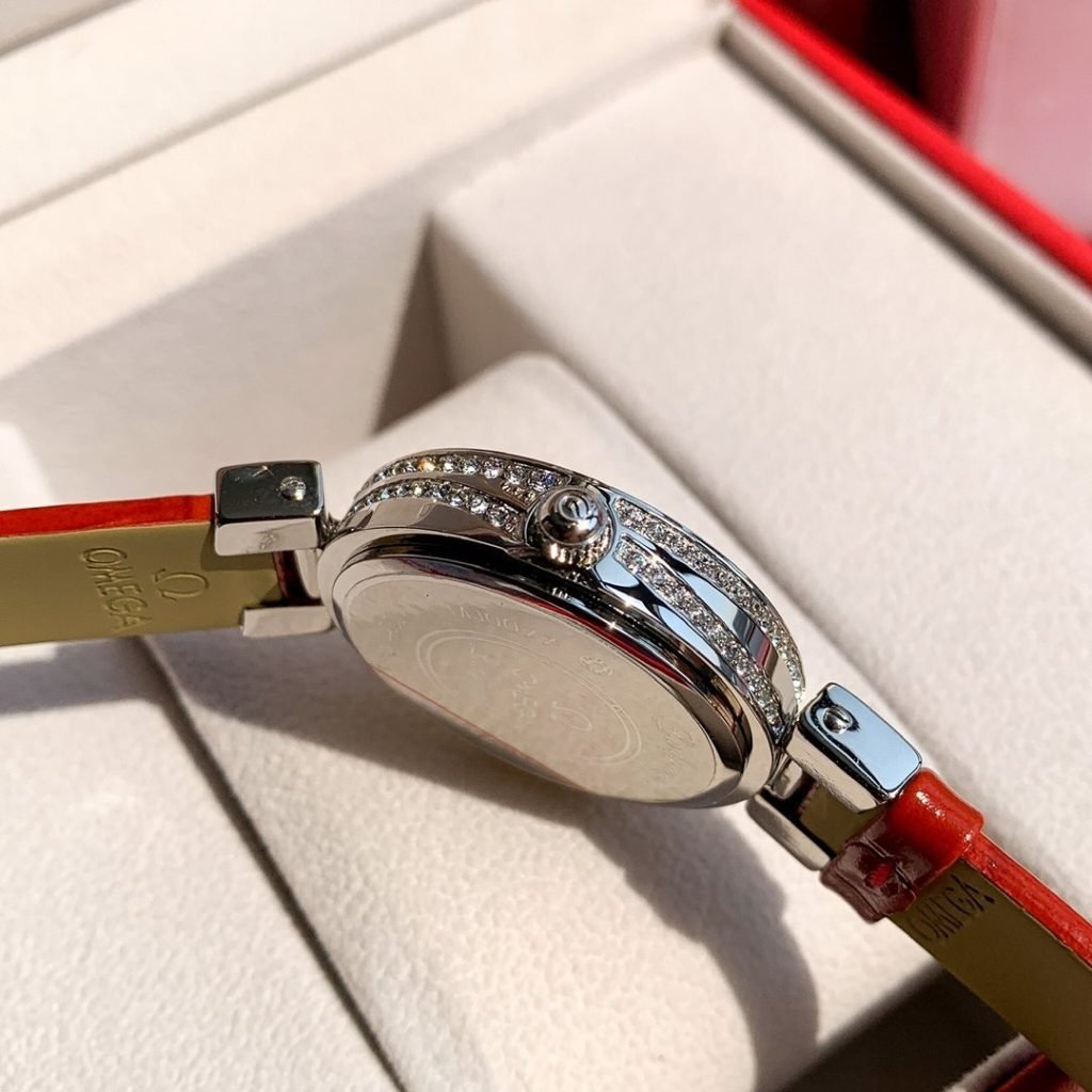 OMEGA Style THE Case OF Oujiadiefei IS Made OF