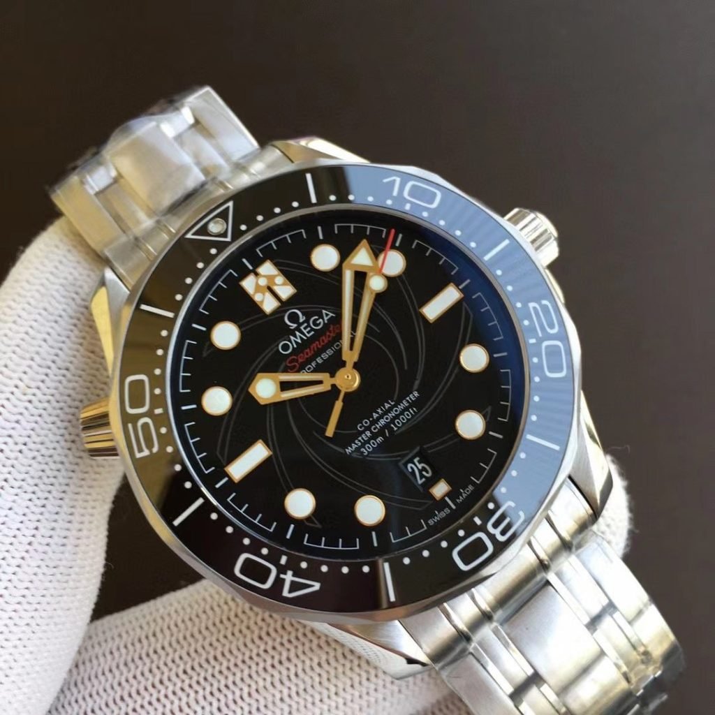 OMEGA VS Products AT THE Store 300METER Diving Watch
