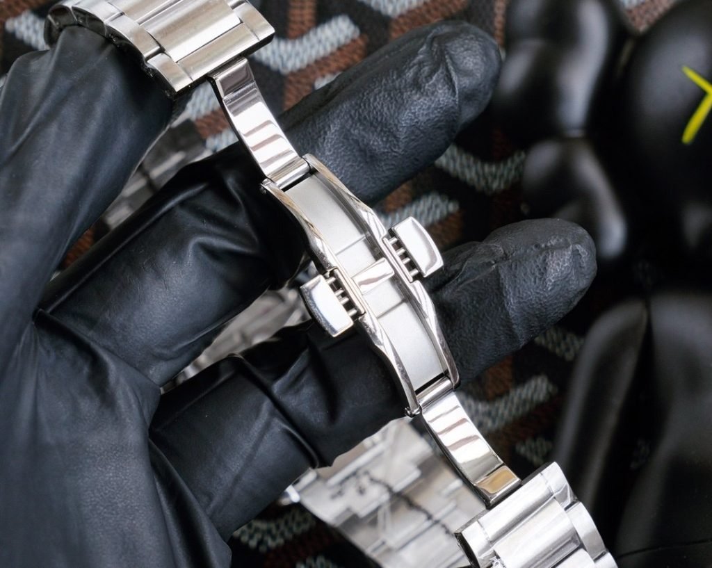 OMEGA Replica OF THE Strongest Butterfly Watch IN History