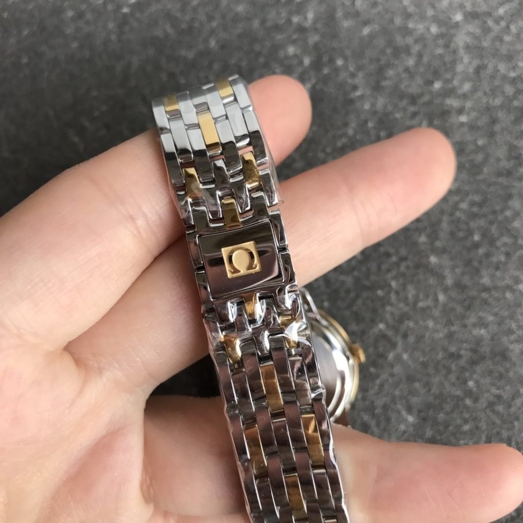 OMEGA DKS Oujia Omega Butterfly Womens Watch Dial Size