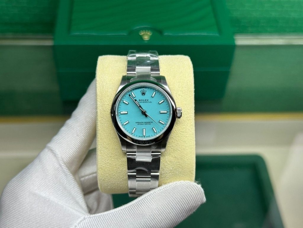 Rolex Female Laborer