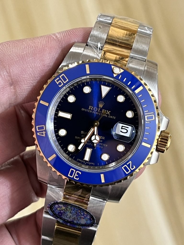 Rolex Shot OF C40 Golden Blue