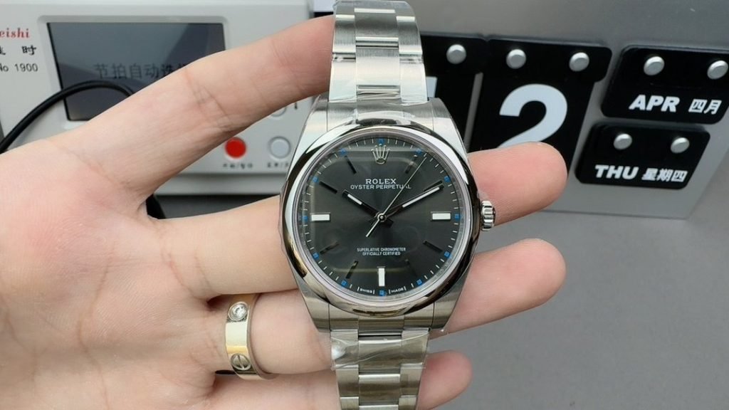 Rolex EW Constant 39M