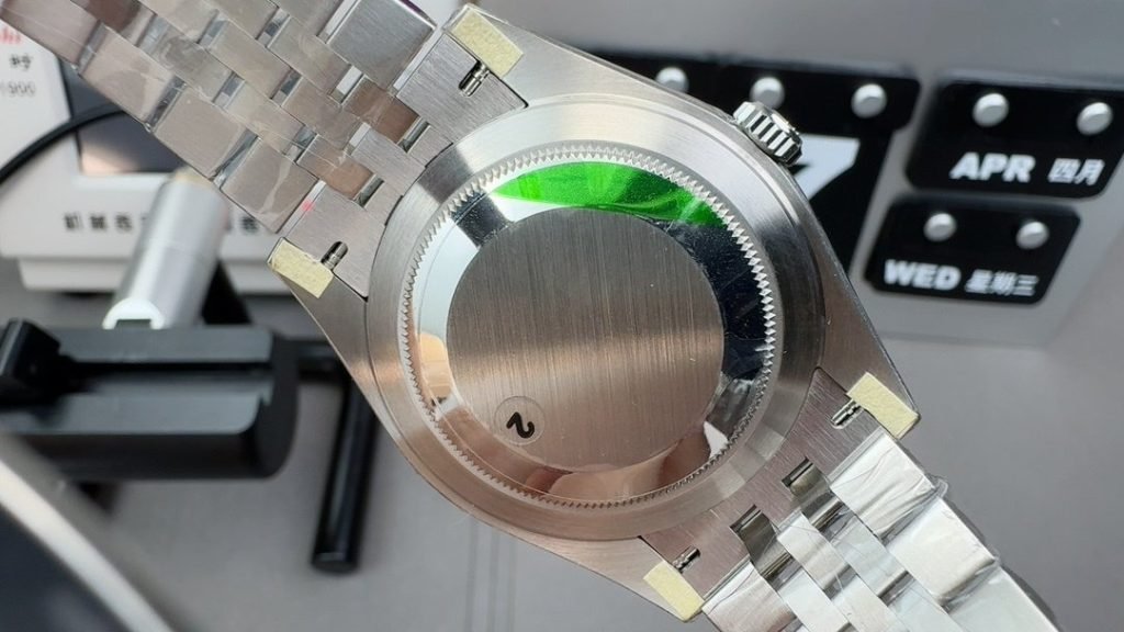 Rolex VS LOG Pineapple 41M
