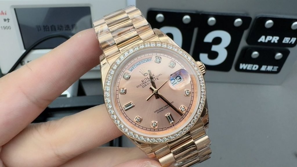 Rolex EW LOG Champagne Diamond Ring