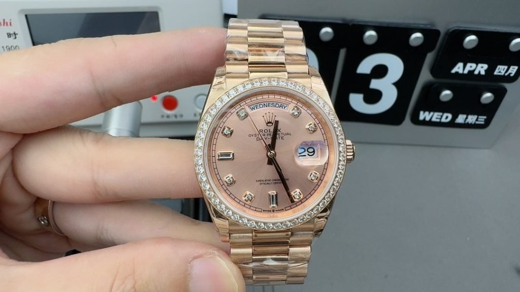 Rolex EW LOG Champagne Diamond Ring