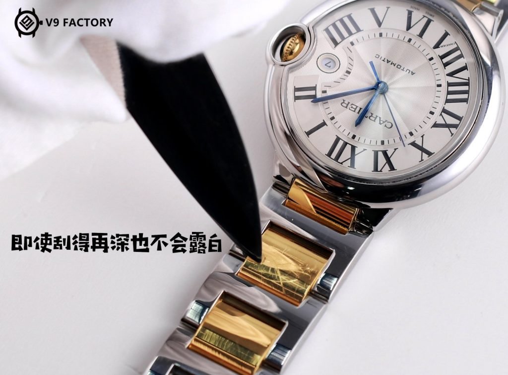 Cartier V9 Cartier 18K Goldcovered Blue Balloon Gold Three